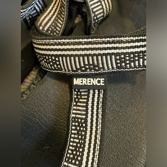 Shoe lot - Picture 4 of 5